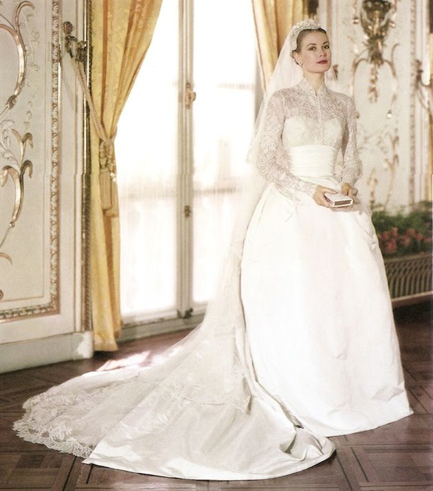 لباس عروس گریس کلی